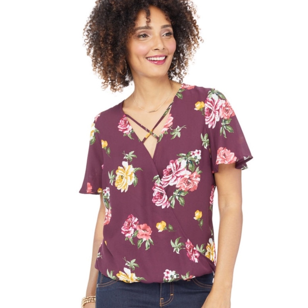 NWT Charming Charlie’s Floral Top Sz XL